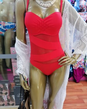 Ropa de baño entera con copa y aro